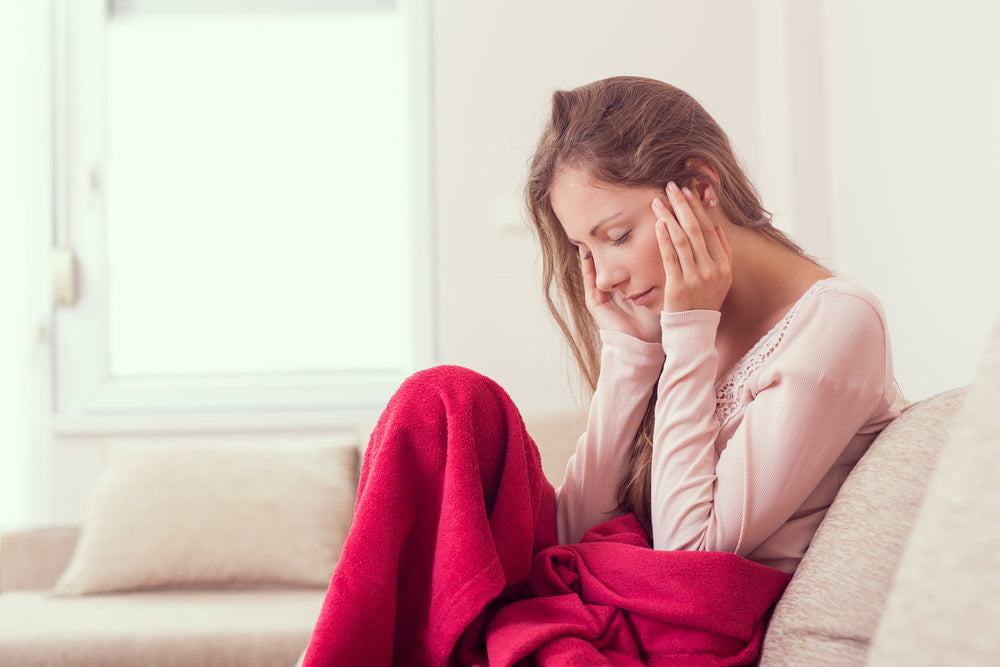 10 NATURAL SOLUTIONS TO RELIEVE HEADACHES AND MIGRAINES